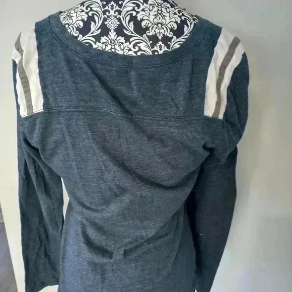 Denver Broncos long  sleeve - Picture 2 of 4